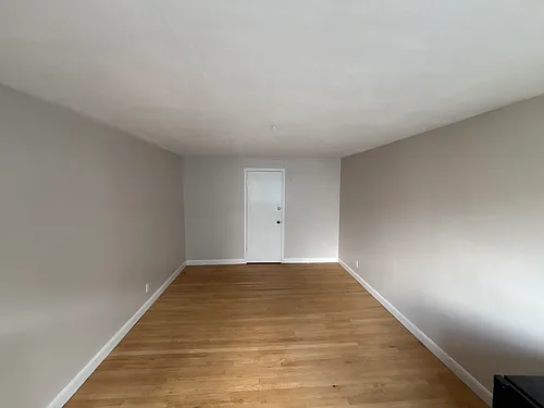 715 Burnside Ave #2E-2 Photo 1