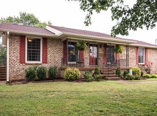 174 Maple Dr, Hendersonville, TN