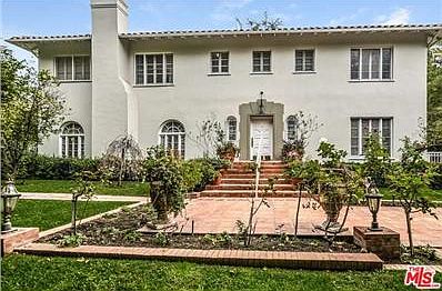 1st image of 1004 N Beverly Dr
