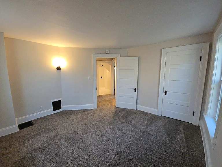 310 N C St — Photo 20
