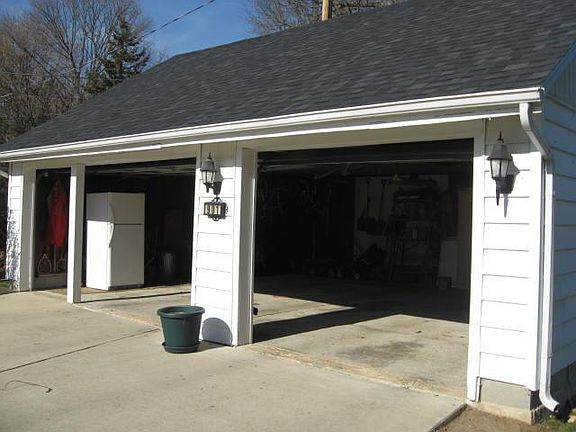 4th image of 901 Norwood Ave