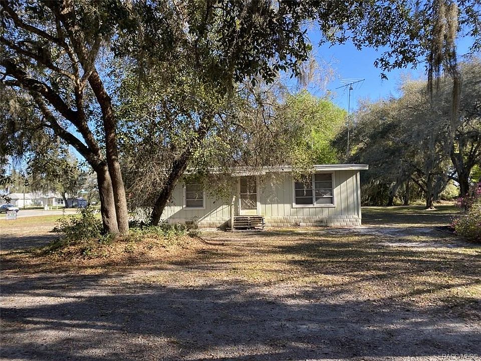 1st image of 6400 N Goldenrain Cir