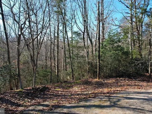64 Duke Ct #65, Montross, VA 22520