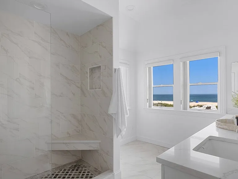 829 Dune Rd — Photo 19