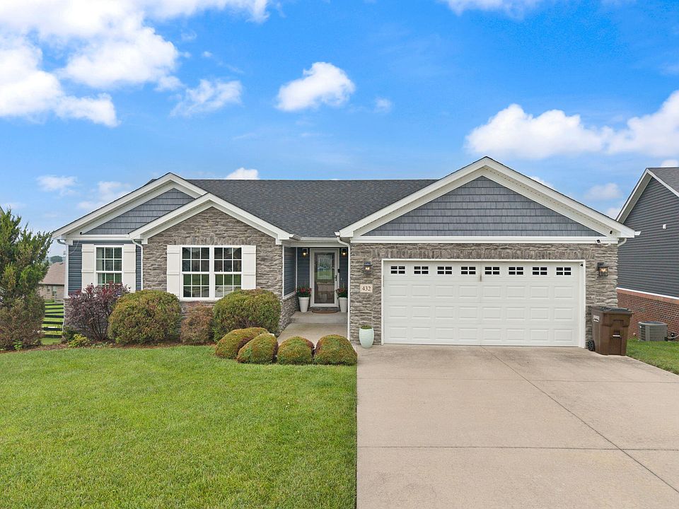1st image of 432 Windemere Way