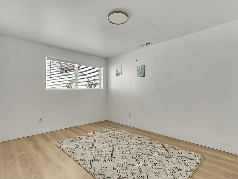21P Bedroom 21P Bedroom