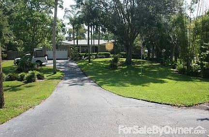 Gorgeous Front View
						:
						View from Prestigous One Way Riverside Drive! Sit on porch watching sunsets!