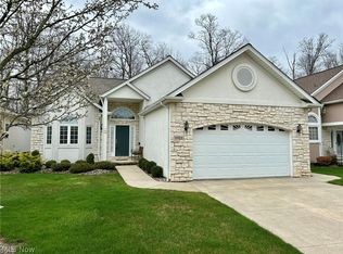 9363 Scottsdale Dr, Broadview Heights, OH 44147