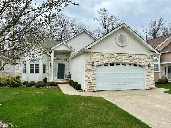 9363 Scottsdale Dr, Broadview Heights, OH 44147