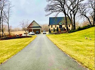 217 Raffel Rd, Woodstock, IL 60098