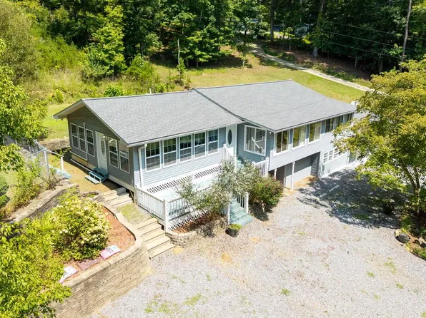 3514 Old Highway 64 W, Warne, NC 28909