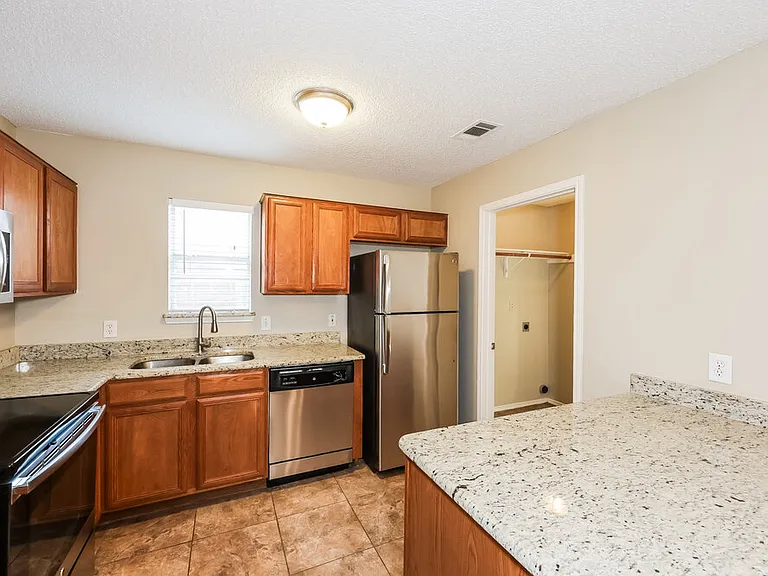 8736 Eaglestone Way — Photo 7