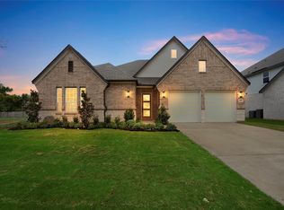 402 Alicia Ct, Mansfield, TX 76063