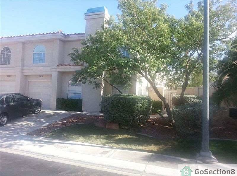 1st image of 912 Sun Wood Dr