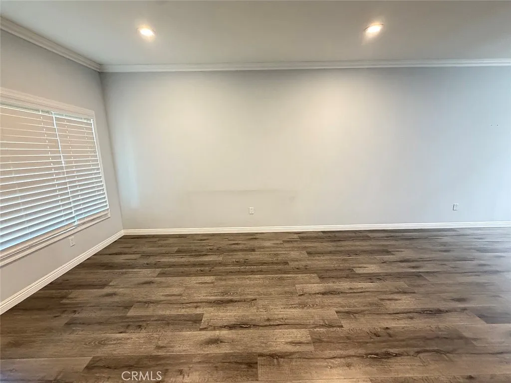 2 bed, 849 sqft, $2,500 — Photo 3