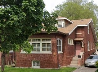 7225 S Bennett Ave, Chicago, IL 60649
