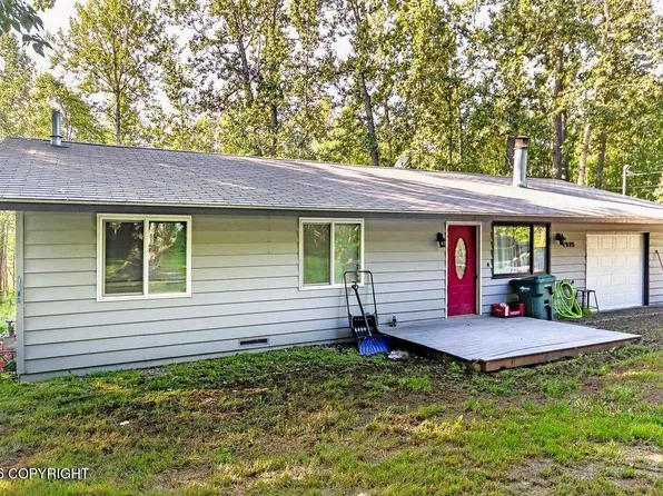 925 N Plymouth Cir, Wasilla, AK 99654