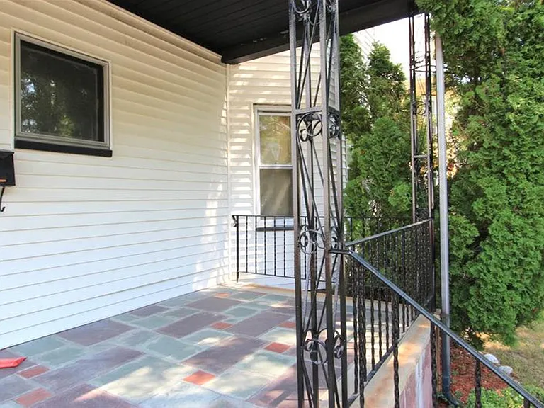 99 Electric Ave — Photo 13
