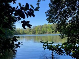 2 Bundick Rd, Lottsburg, VA 22511