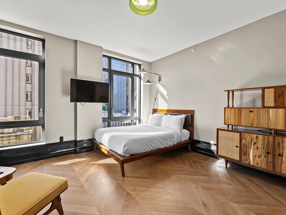 185 Chrystie St #501