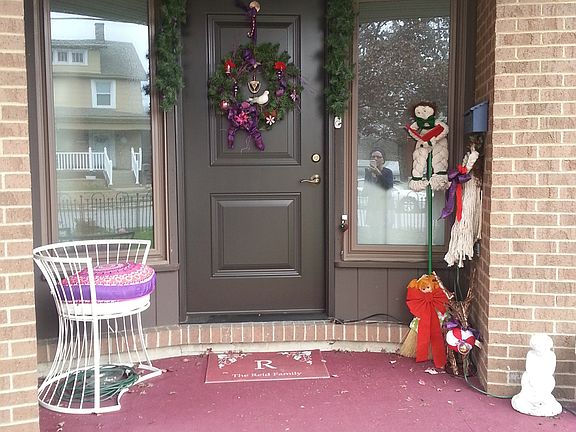 Unique Angled Entrance