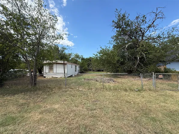 1715 SW 6th Ave, Mineral Wells, TX 76067