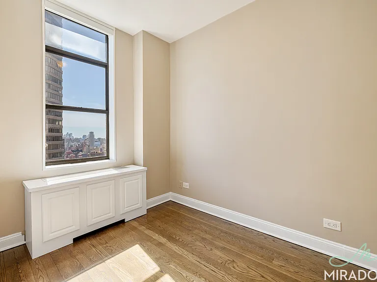 330 E 39th St #37C — Photo 11