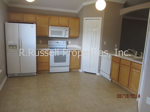 4th image of 209 Timbercreek Pines Cir