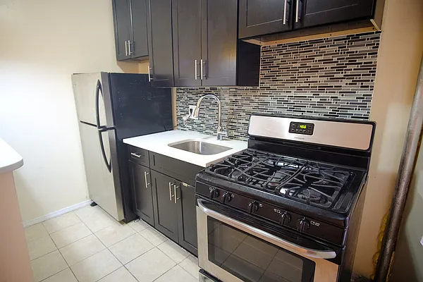 Rented by Bohemia Realty Group | media 13