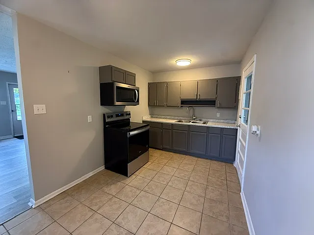 1012 Meadowbrook Blvd — Photo 22