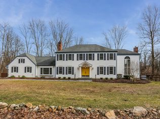 21 Fieldstone Dr, Long Valley, NJ 07853