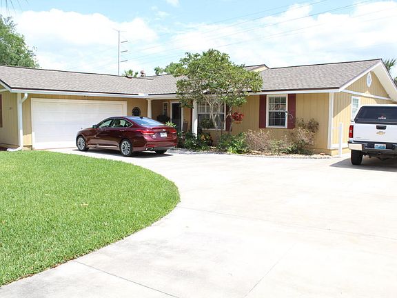 2nd image of 13814 Seven Pines Dr