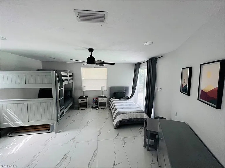 4439 Parrot Ave — Photo 9