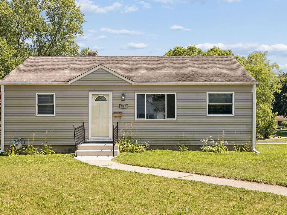 1st image of 940 McKinley Ct