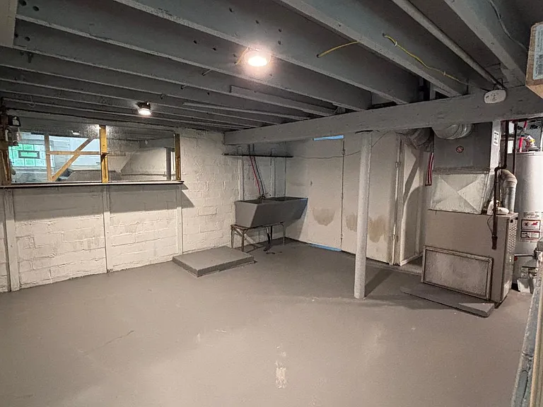 859 Broadway Ave #859 — Photo 10
