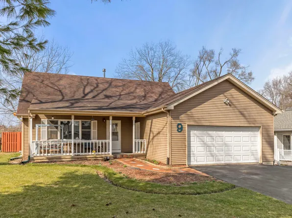 9 Wander Way, Lake In The Hills, IL 60156