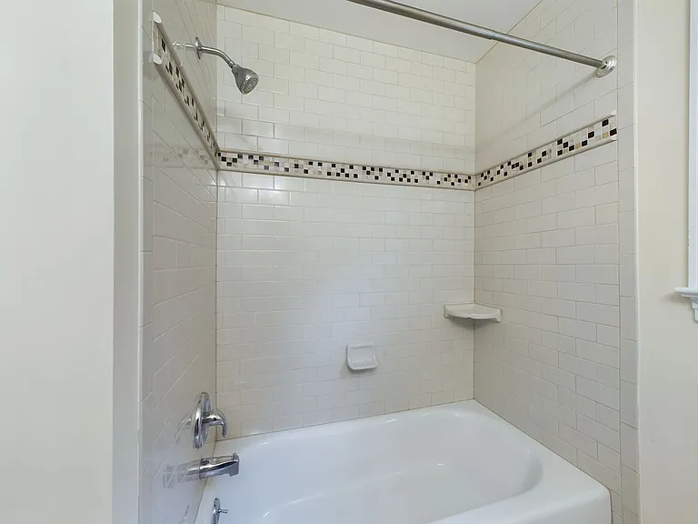 10211 Windbluff Dr — Photo 35