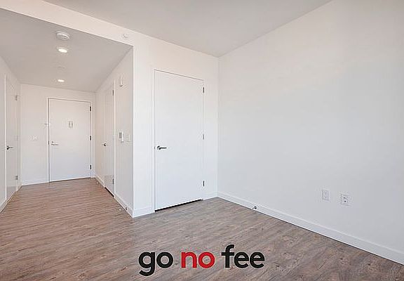 4th image of 425 W 18th St APT 17D