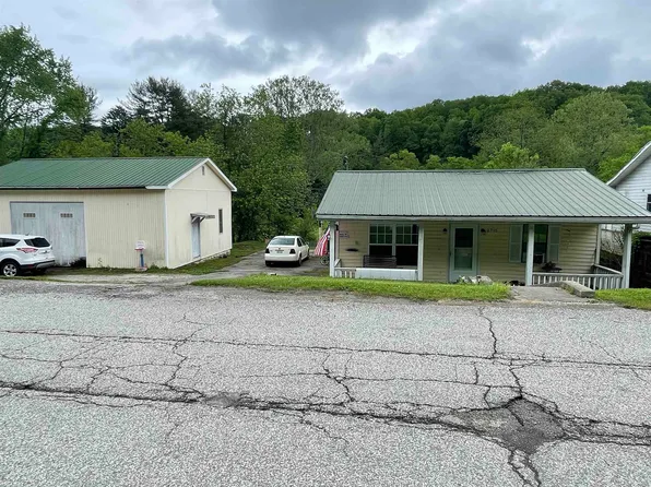 2715 County Rd, Ashland, KY 41102