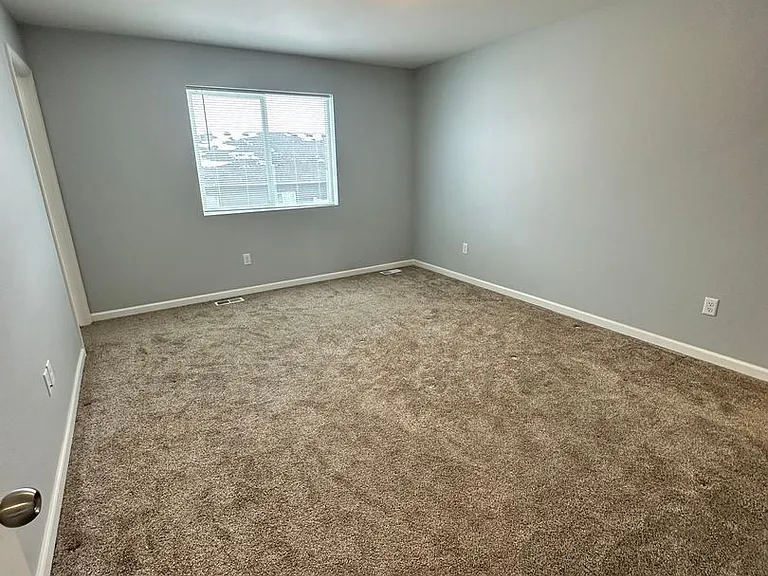 2513 Ivory St — Photo 14