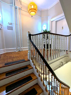 Rented by Manhattan Spaces | media 10