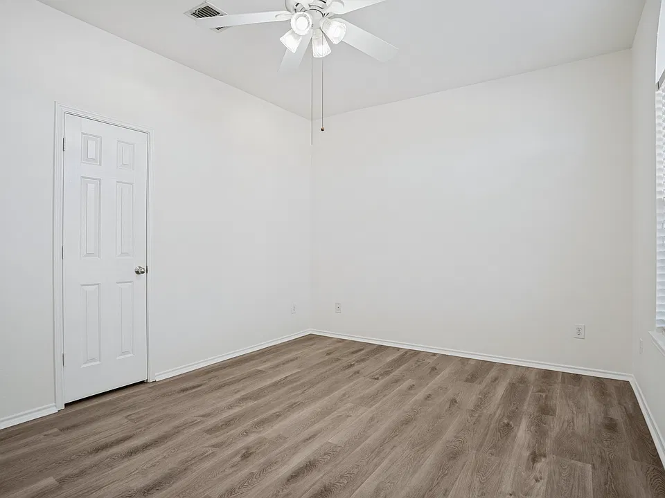 1507 Bankston Dr