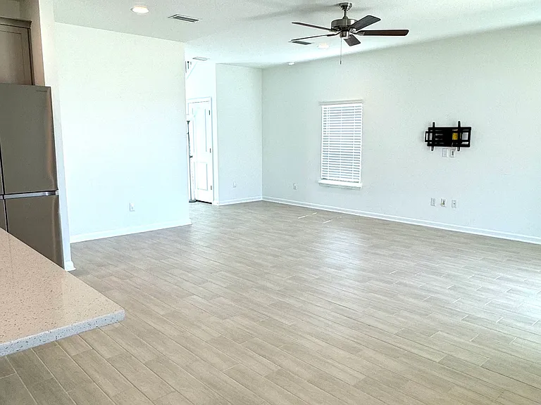 42 Golden Fern Dr — Photo 4