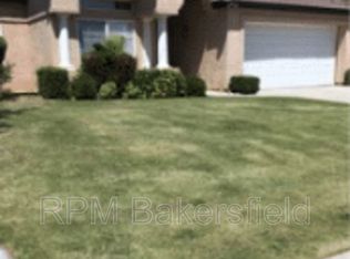 520 Windsor Park Dr, Bakersfield, CA 93311