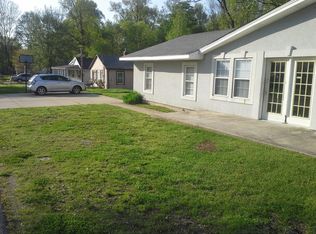 6310 Camp Ground Rd, Louisville, KY 40216