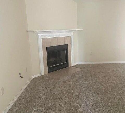 4th image of 28 Howard St