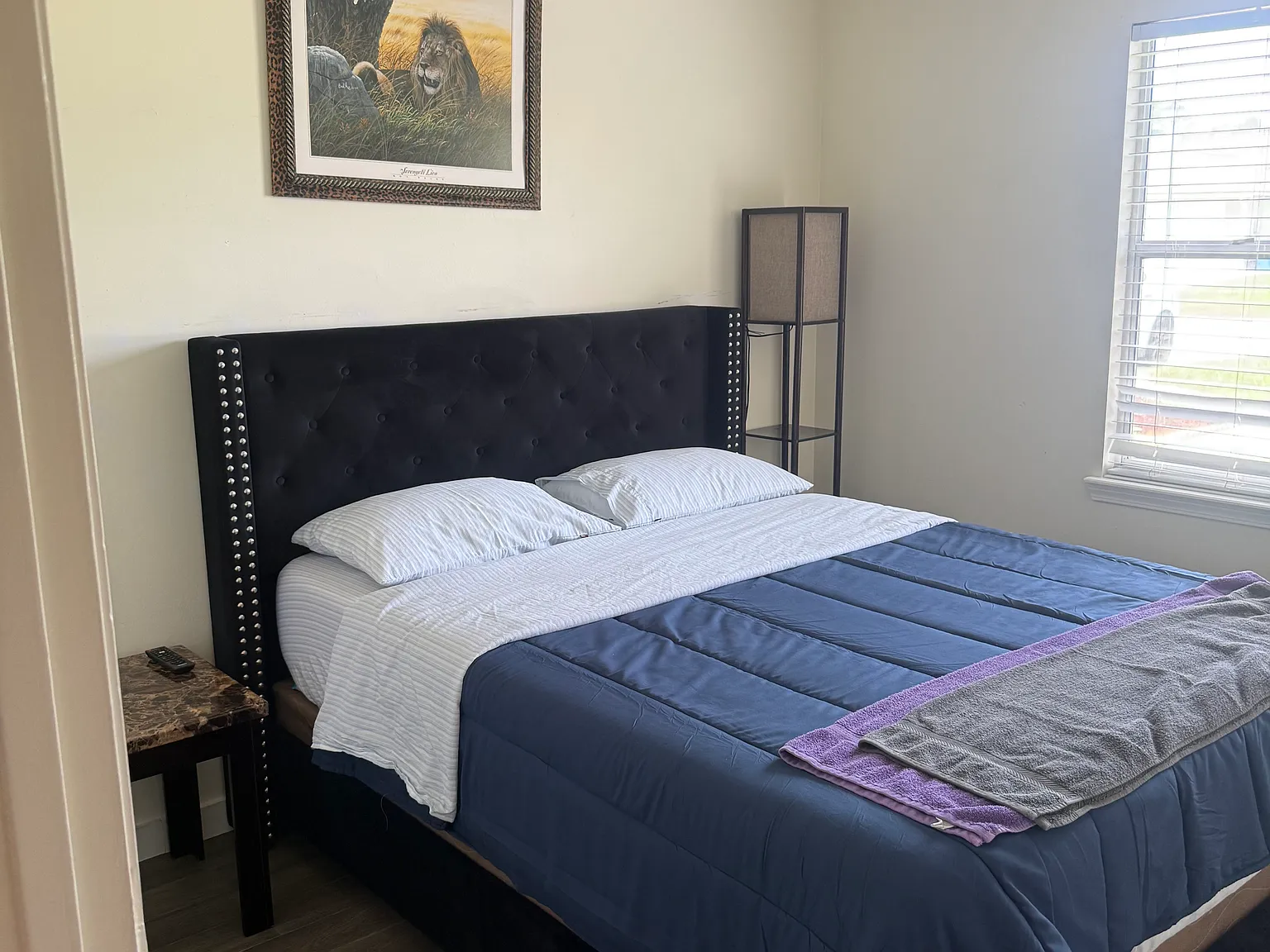 4 bed, 1338 sqft, $2,300 — Photo 2