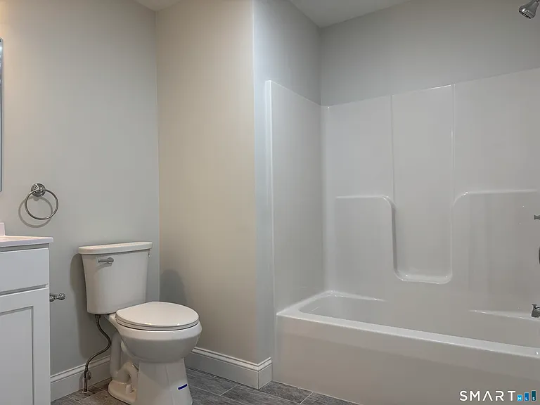 1085 Whalley Ave #9 — Photo 10