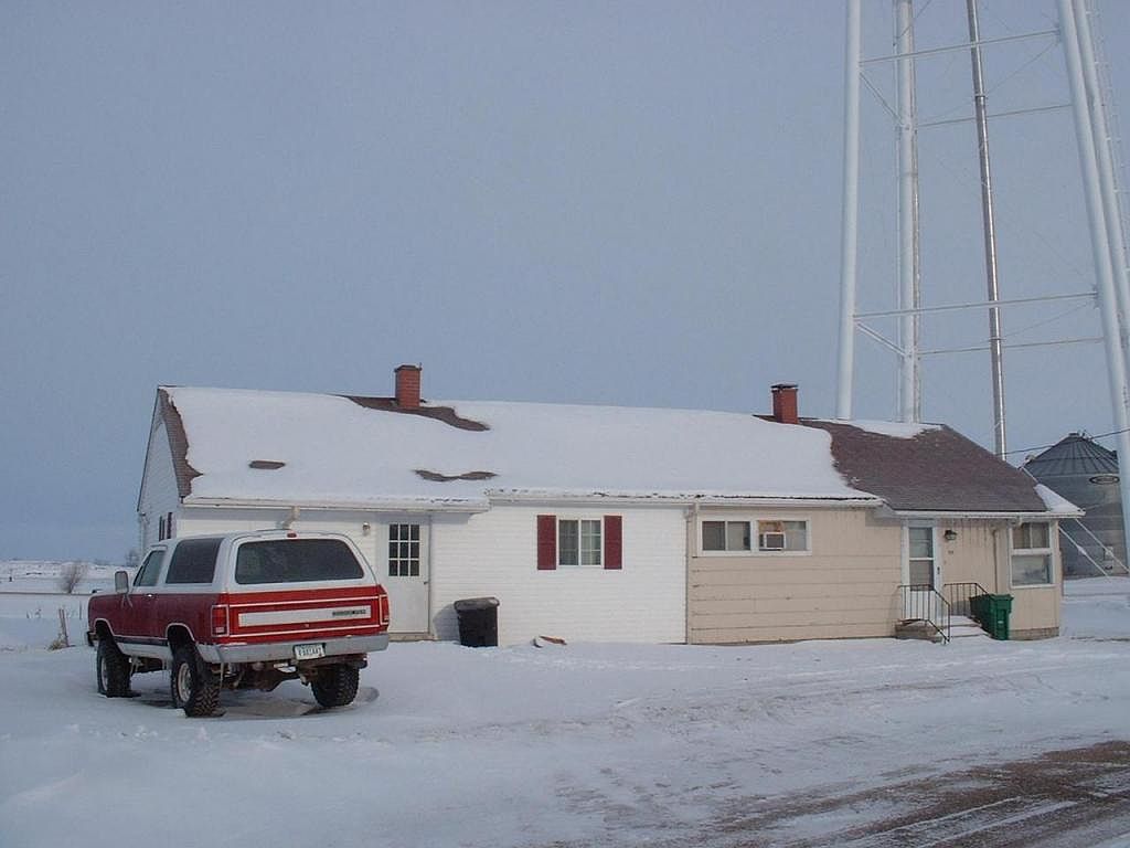 10 W Court Dr, Emerado, ND 58228 Zillow