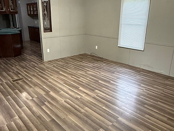 Large family room with vaulted ceiling